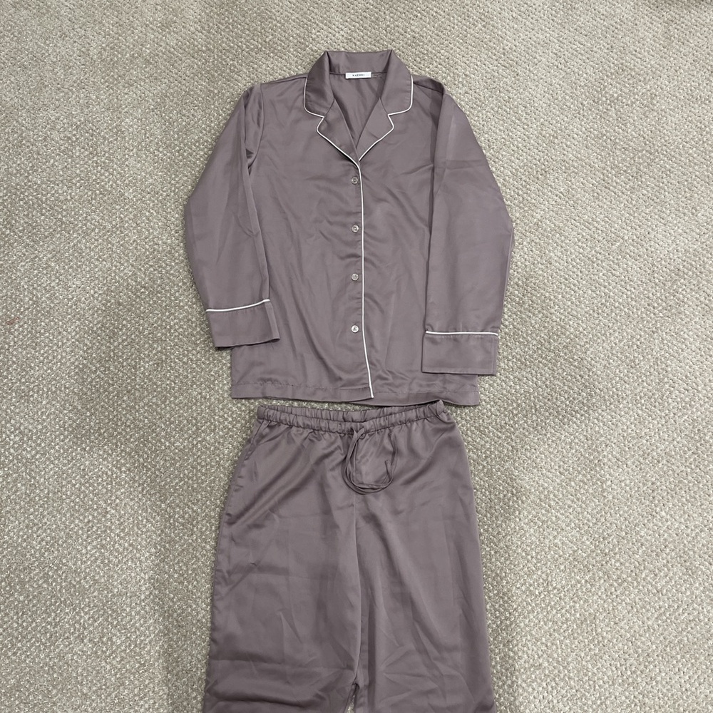 Women’s Natori Pajama Set